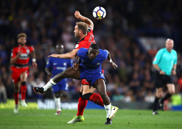 展现出巨大 展现出巨大