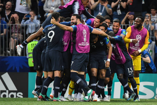 运动员和球 运动员和球