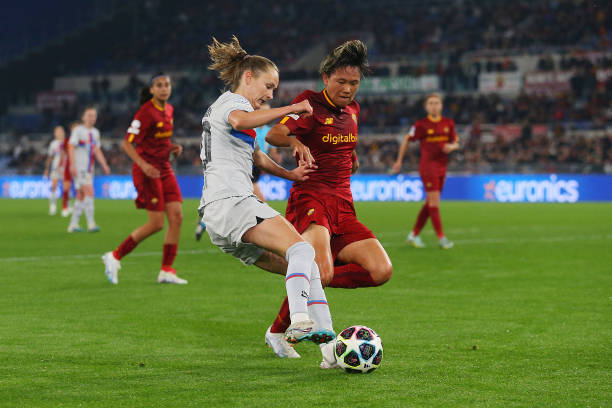 国脚正在努 国脚正在努